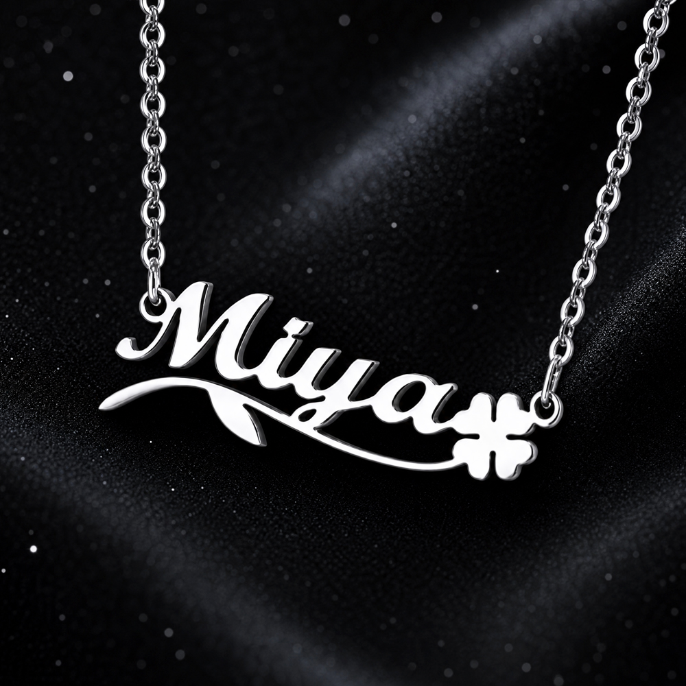 Custom Butterfly Name Necklace - Engraved Name Necklace recension och pris